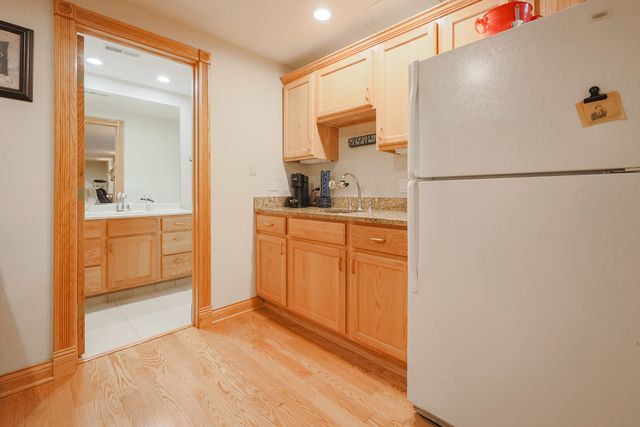305 TORRINGTON Drive, Bloomingdale, IL 60108