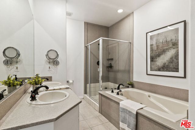 12011 Goshen Avenue 103, Los Angeles, CA 90049