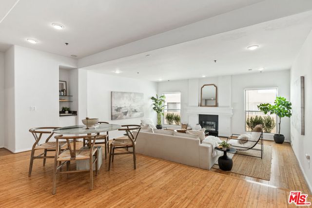 12011 Goshen Avenue 103, Los Angeles, CA 90049