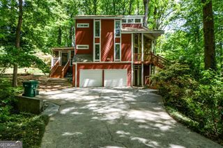 86 Bailey Drive SW, Lilburn, GA 30047