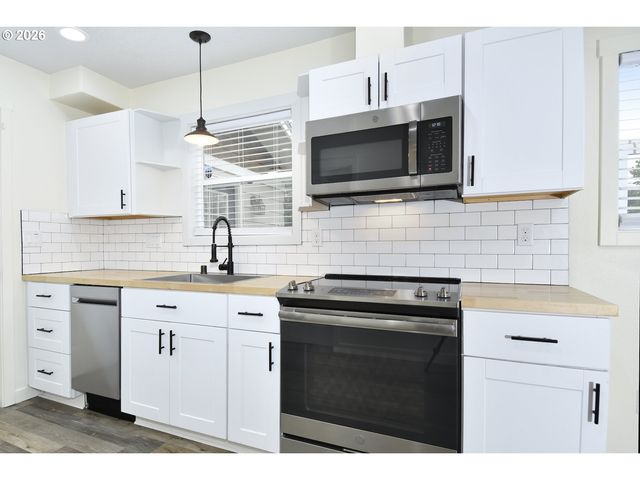 3405 E 21ST St, Vancouver, WA 98661