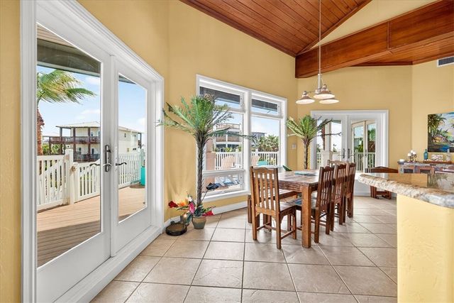 220 Keewaydin, Port Aransas, TX 78373