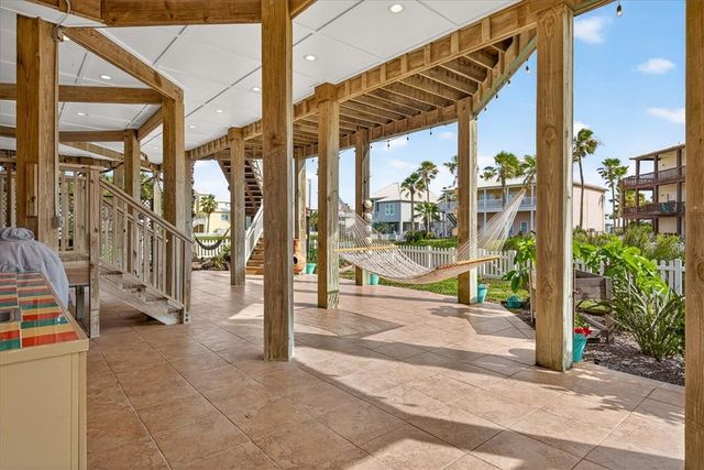 220 Keewaydin, Port Aransas, TX 78373