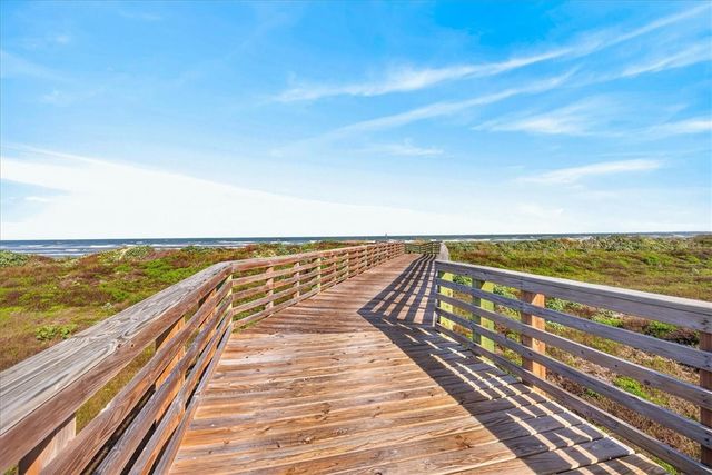 220 Keewaydin, Port Aransas, TX 78373