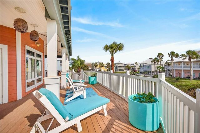 220 Keewaydin, Port Aransas, TX 78373