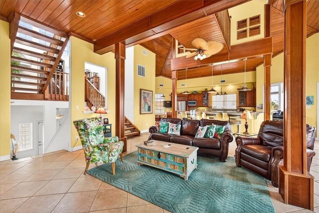 220 Keewaydin, Port Aransas, TX 78373
