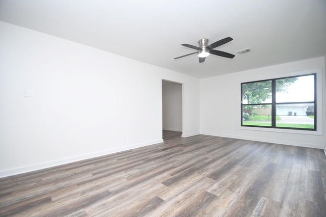 2431 Bayou Drive, League City, TX 77573