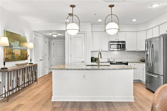 200 River Vista Drive 424, Atlanta, GA 30339
