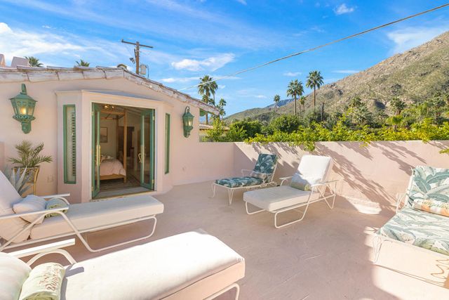 231 W El Camino Way, Palm Springs, CA 92264