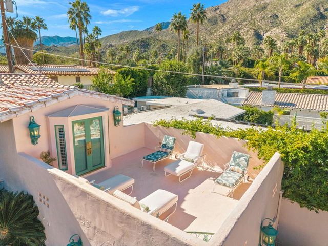 231 W El Camino Way, Palm Springs, CA 92264