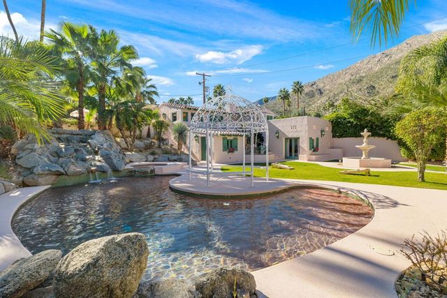 231 W El Camino Way, Palm Springs, CA 92264