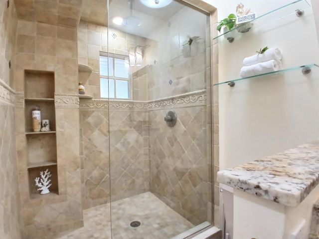 205 18th Avenue N, Lake Worth Beach, FL 33460