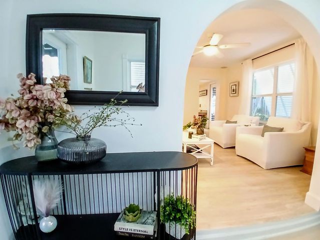 205 18th Avenue N, Lake Worth Beach, FL 33460