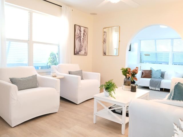 205 18th Avenue N, Lake Worth Beach, FL 33460