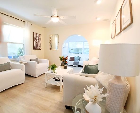 205 18th Avenue N, Lake Worth Beach, FL 33460