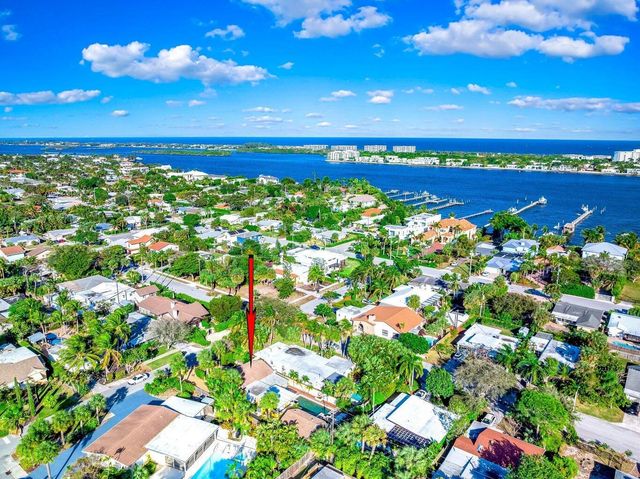 205 18th Avenue N, Lake Worth Beach, FL 33460