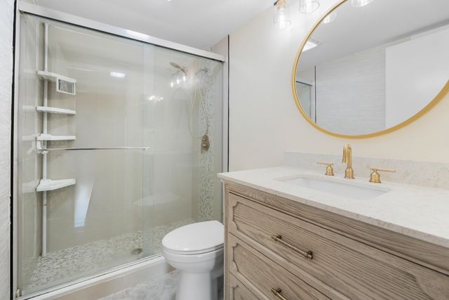 706 Sunny Pine Way E2, Greenacres, FL 33415
