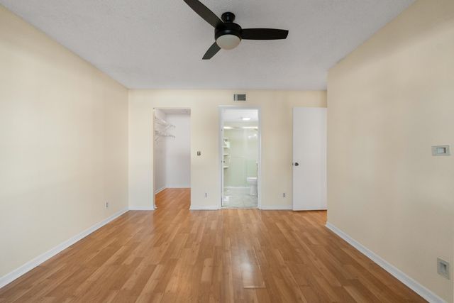 706 Sunny Pine Way E2, Greenacres, FL 33415