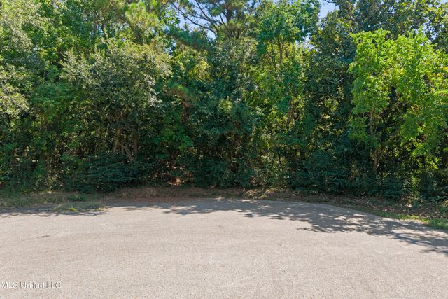 Lawrence Place, Gulfport, MS 39507