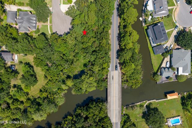 Lawrence Place, Gulfport, MS 39507