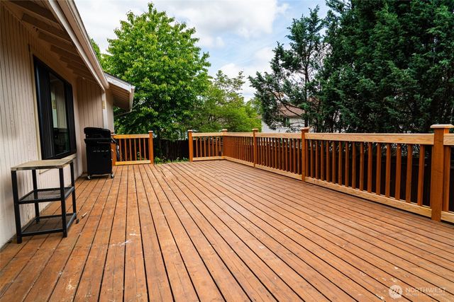 27830 121st Place SE, Kent, WA 98030