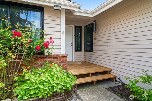 27830 121st Place SE, Kent, WA 98030