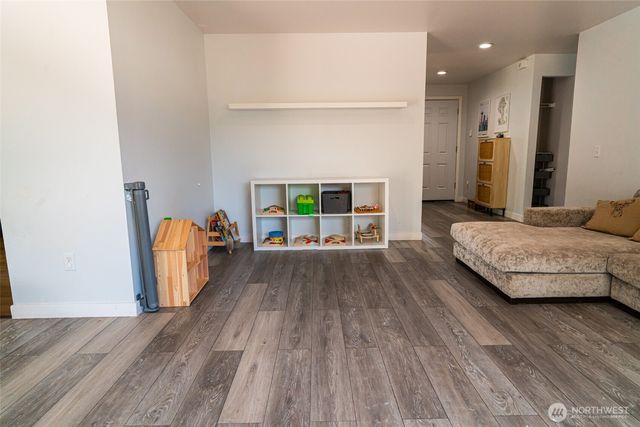 27830 121st Place SE, Kent, WA 98030
