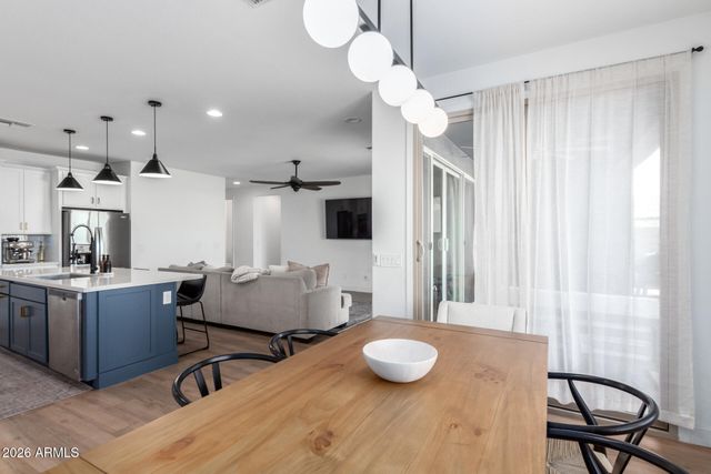 638 W LOWELL Drive, San Tan Valley, AZ 85140