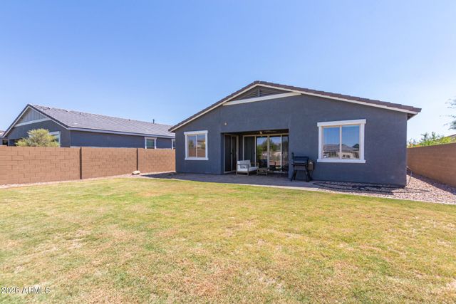 638 W LOWELL Drive, San Tan Valley, AZ 85140