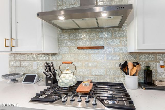 638 W LOWELL Drive, San Tan Valley, AZ 85140