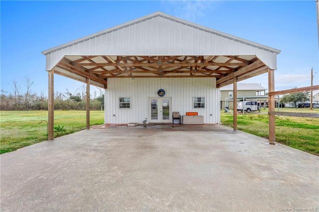 331 Hebert Camp Road, Lake Charles, LA 70607