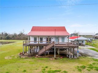 331 Hebert Camp Road, Lake Charles, LA 70607