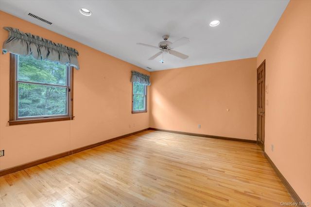 244 Store Hill Road, Old Westbury, NY 11568