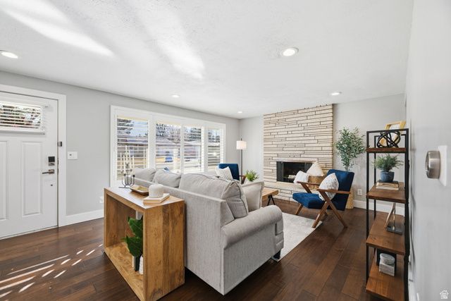 6712 S 1530 E, Cottonwood Heights, UT 84121