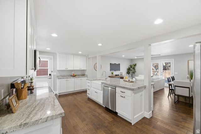 6712 S 1530 E, Cottonwood Heights, UT 84121