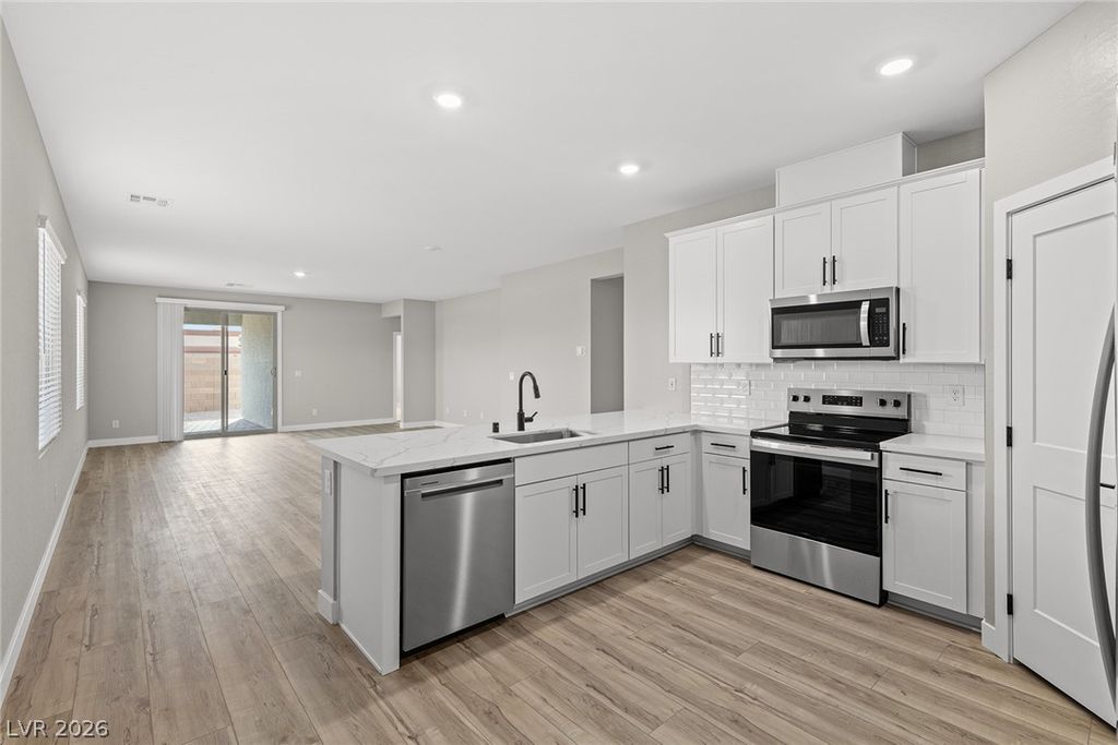 4516 Cave Lake Avenue, North Las Vegas, NV 89032 — photo 4