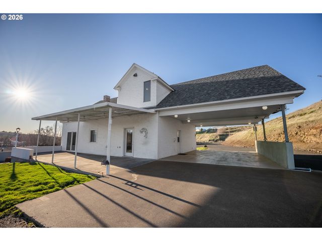 3540 Ne KING Pl, Pendleton, OR 97801