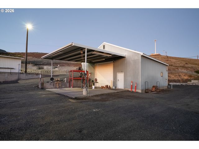 3540 Ne KING Pl, Pendleton, OR 97801