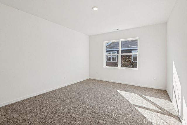 1057 Williamsburg Street, Pingree Grove, IL 60140