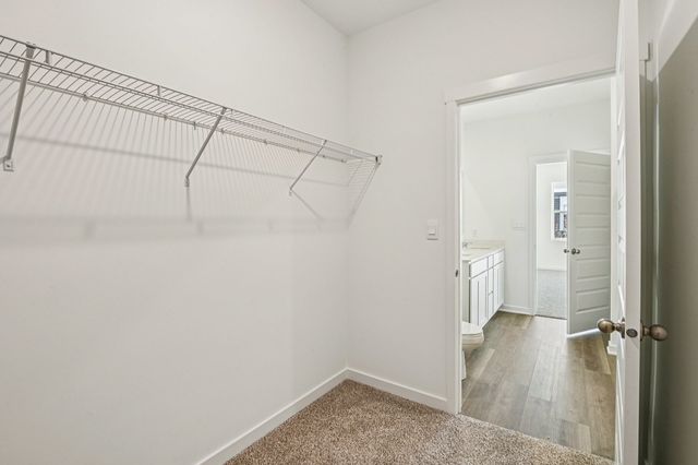 1057 Williamsburg Street, Pingree Grove, IL 60140