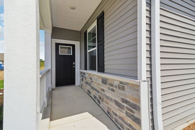 1057 Williamsburg Street, Pingree Grove, IL 60140