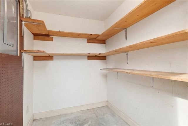 24 Brownstone Lane, Greensboro, NC 27410