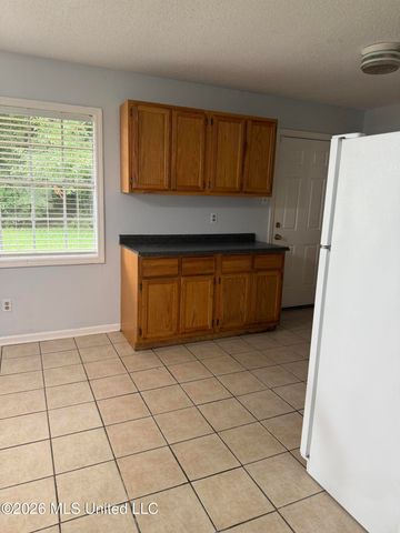 567 Shannon Drive, D'iberville, MS 39540