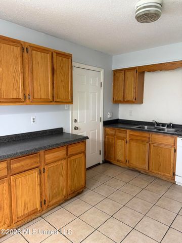 567 Shannon Drive, D'iberville, MS 39540