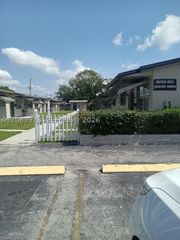 2901 Jackson St 3, Hollywood, FL 33020