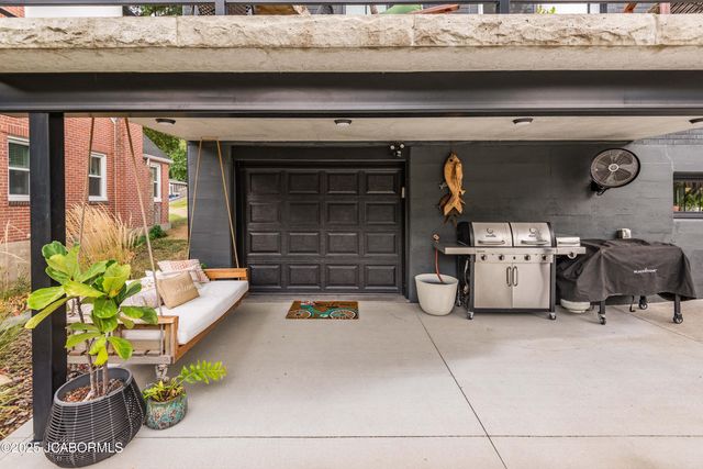 130 LAVINIA STREET, Jefferson City, MO 65109