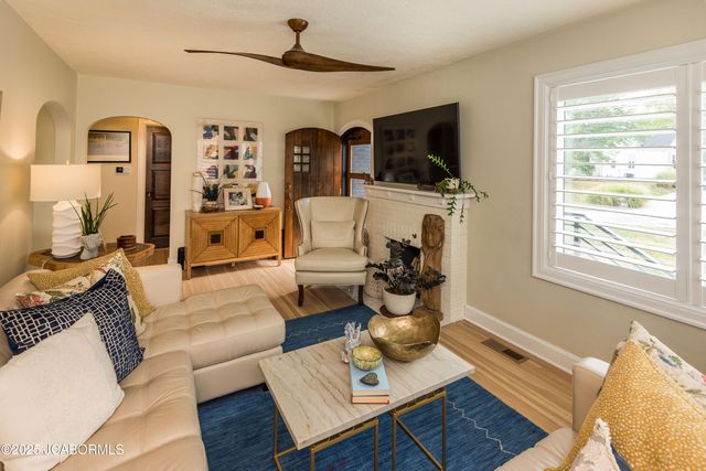 130 LAVINIA STREET, Jefferson City, MO 65109