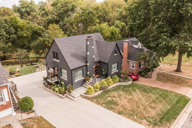 130 LAVINIA STREET, Jefferson City, MO 65109