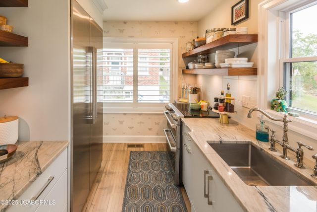 130 LAVINIA STREET, Jefferson City, MO 65109