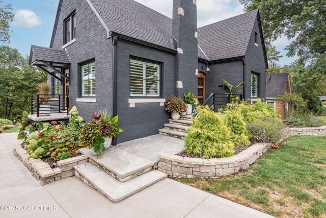 130 LAVINIA STREET, Jefferson City, MO 65109